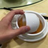 食器を洗う